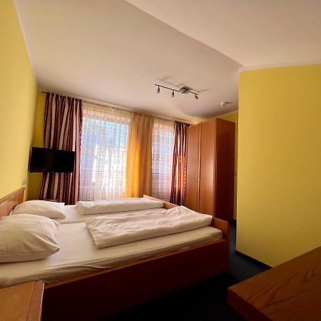 Hotel-Gasthof Deutschmeister Donauwoerth Luaran gambar