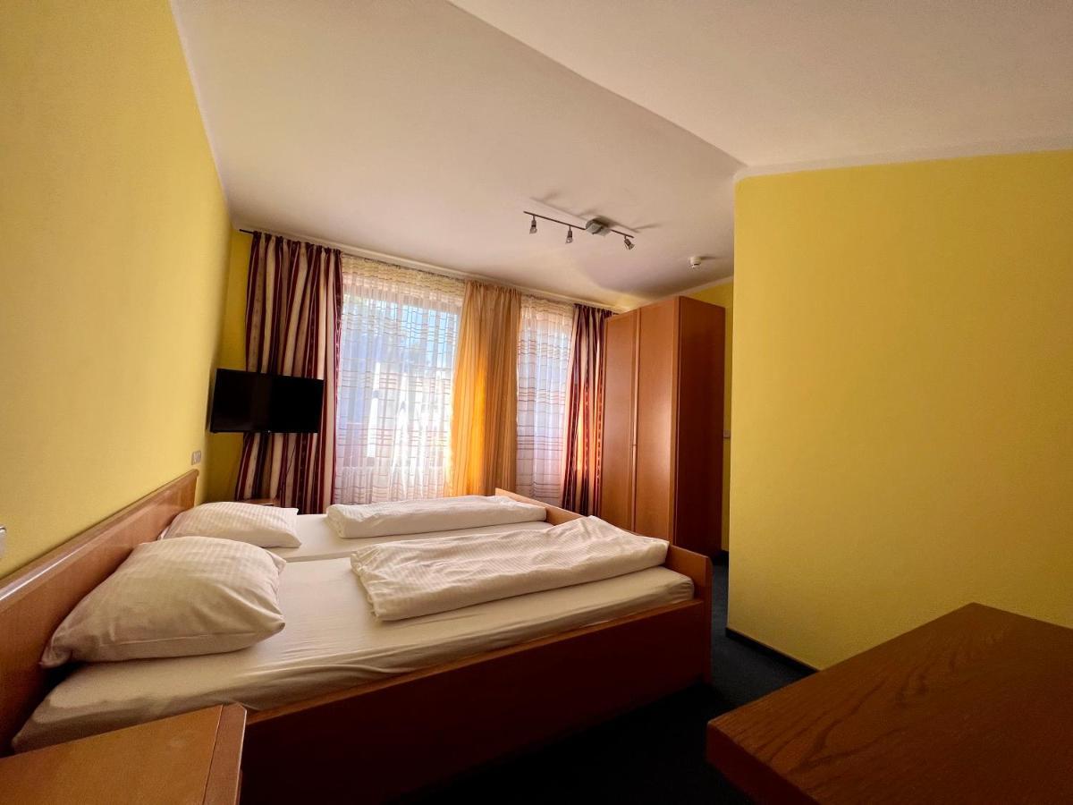 Hotel-Gasthof Deutschmeister Donauwoerth Luaran gambar