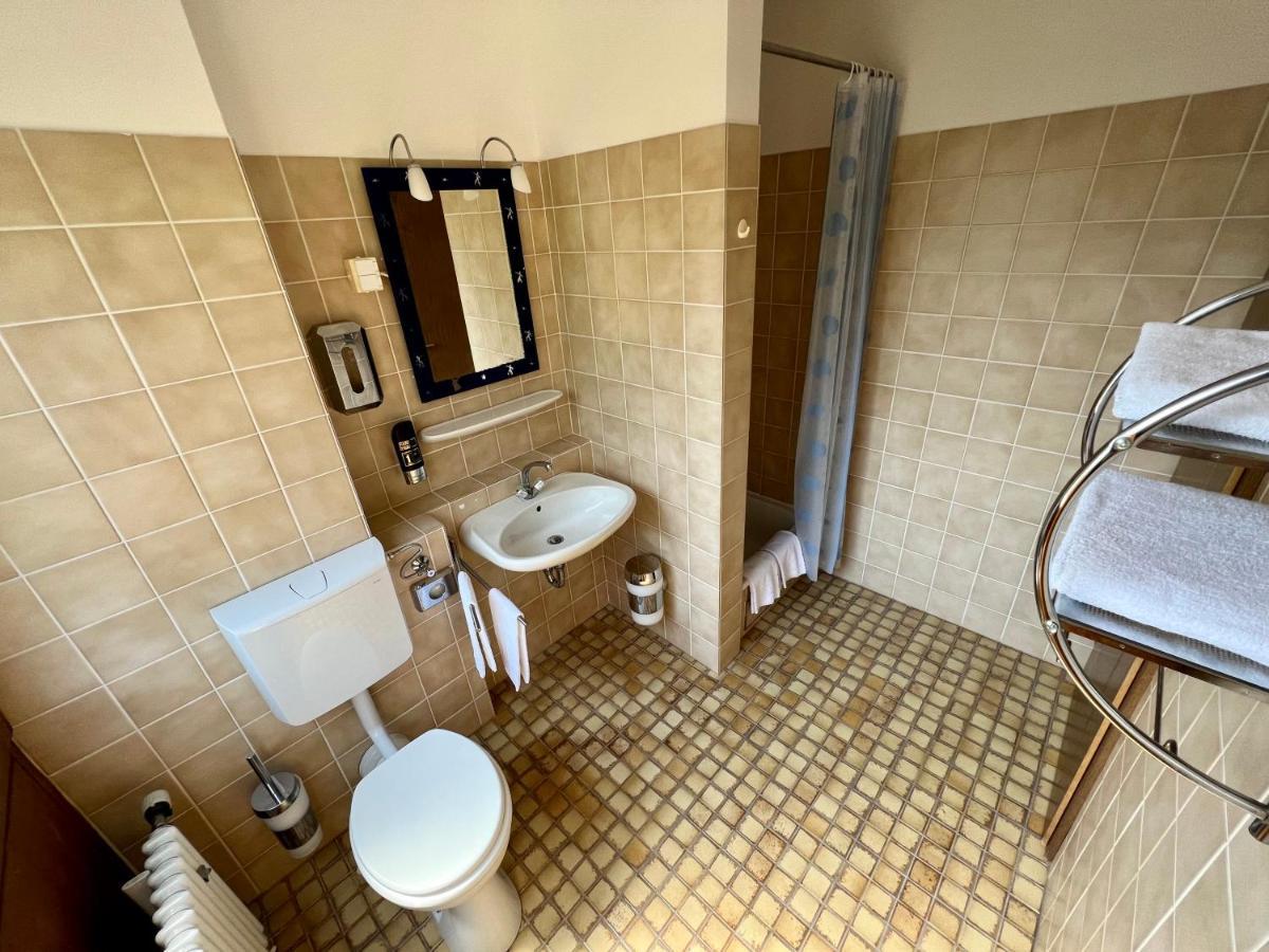 Hotel-Gasthof Deutschmeister Donauwoerth Luaran gambar